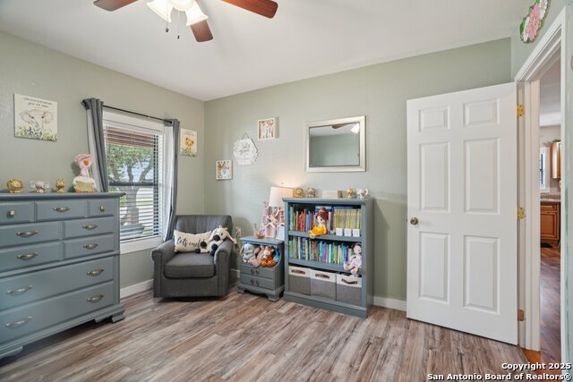 Listing photo id 22 for 714 Esplanade N