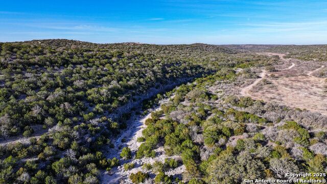 Listing photo id 0 for 2733 Private Road 4560