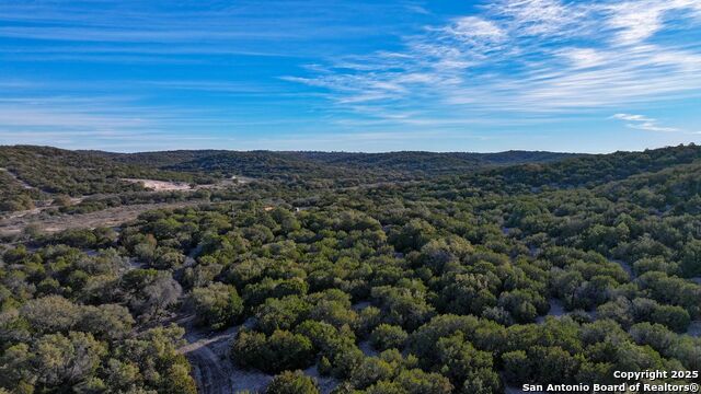 Listing photo id 28 for 2733 Private Road 4560