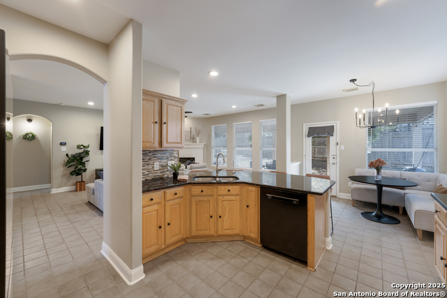 Image 9 of 27 For 21731 Cliff View