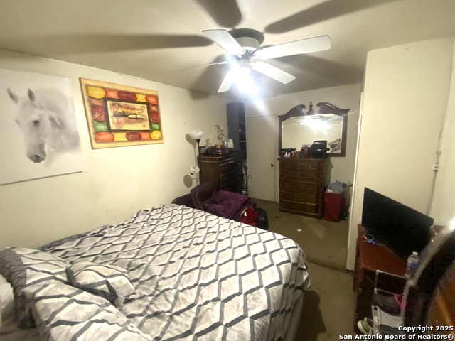 Listing photo id 4 for 5262 Meadow Rise