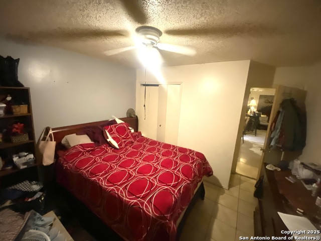 Listing photo id 6 for 5262 Meadow Rise