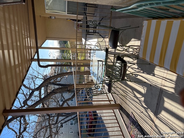 Image 19 of 30 For 730 Mather St  K 203