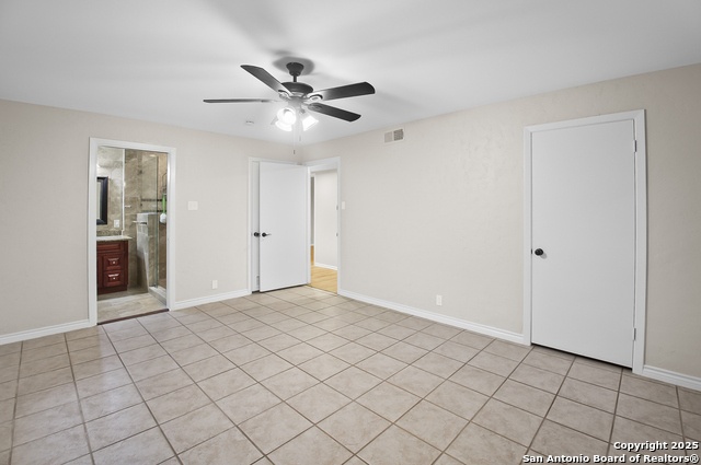 Image 11 of 22 For 136 Danube Dr