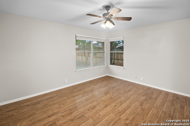 Image 13 of 22 For 136 Danube Dr
