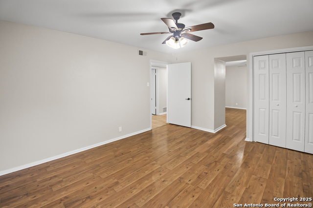 Image 14 of 22 For 136 Danube Dr