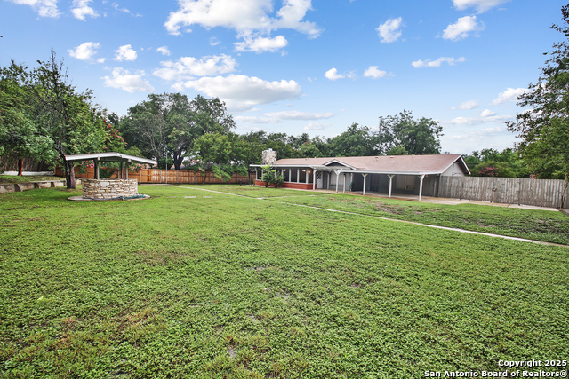 Image 21 of 22 For 136 Danube Dr