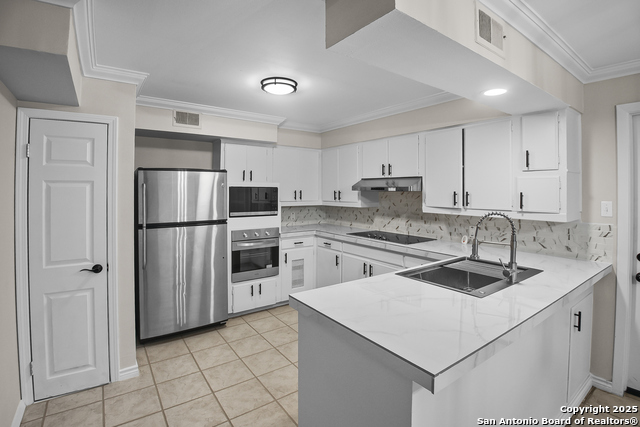 Image 7 of 22 For 136 Danube Dr
