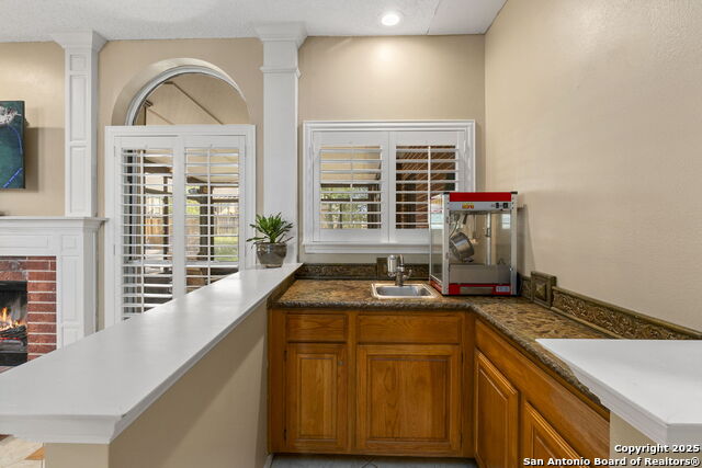 Image 11 of 37 For 19502 Encino Bow