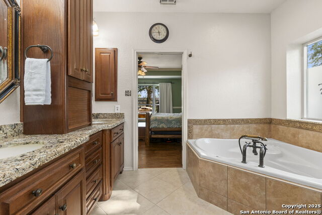 Image 16 of 37 For 19502 Encino Bow