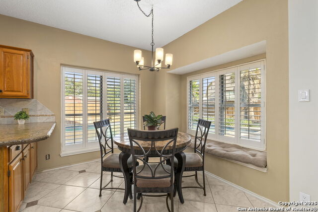 Image 7 of 37 For 19502 Encino Bow