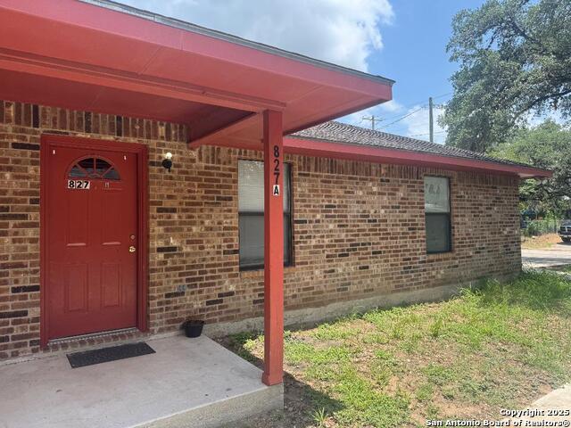 Details for 827 Dallas  A, Pleasanton, TX 78064