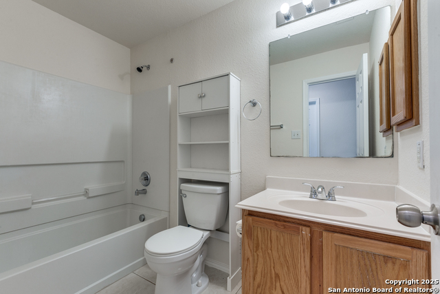 Image 11 of 12 For 11823 Oak Water