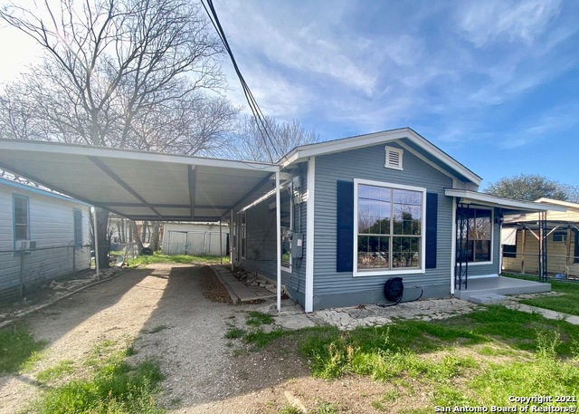 Image 2 of 9 For 541 San Gabriel Ave N