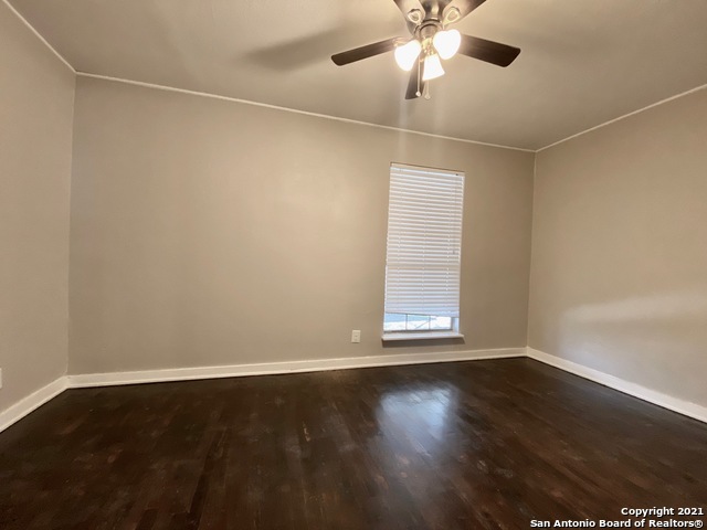 Image 8 of 9 For 541 San Gabriel Ave N
