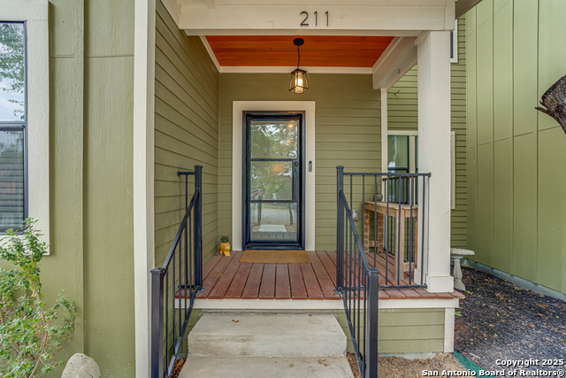 Image 3 of 40 For 211 Gibson Street