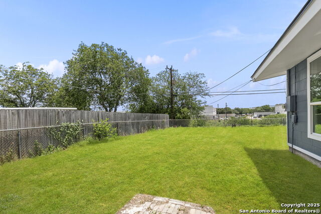 Image 18 of 21 For 9222 Summer Wind