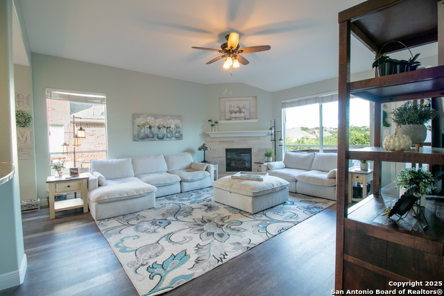 Image 12 of 44 For 24038 Waterhole Ln