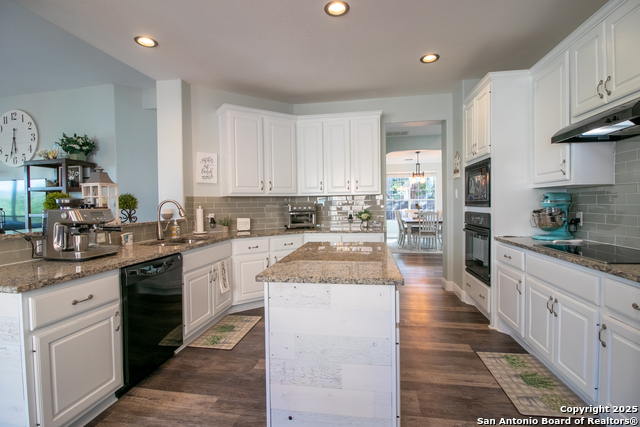 Image 16 of 44 For 24038 Waterhole Ln