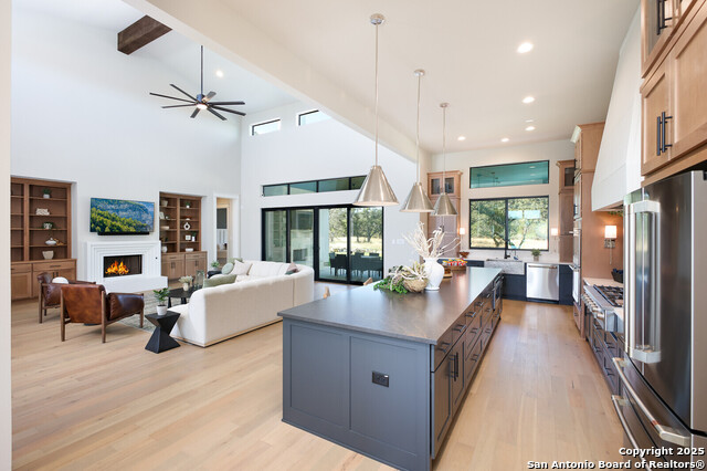 Image 7 of 47 For 439 Junker Hill Dr