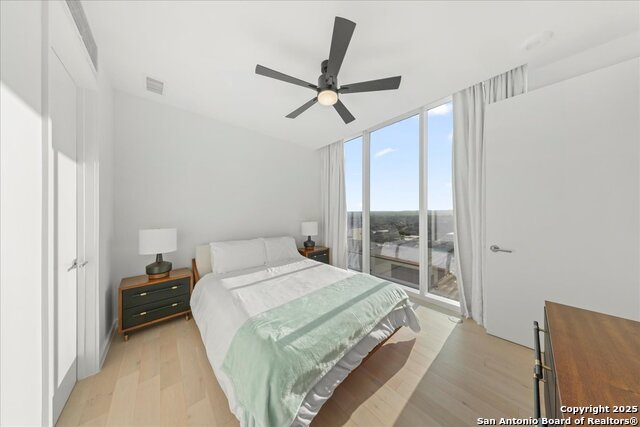 Listing photo id 19 for 313 17th Unit