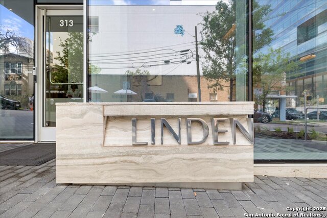 Listing photo id 36 for 313 17th Unit