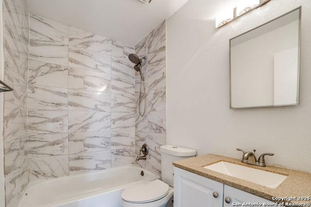 Image 15 of 21 For 7711 Chatsworth