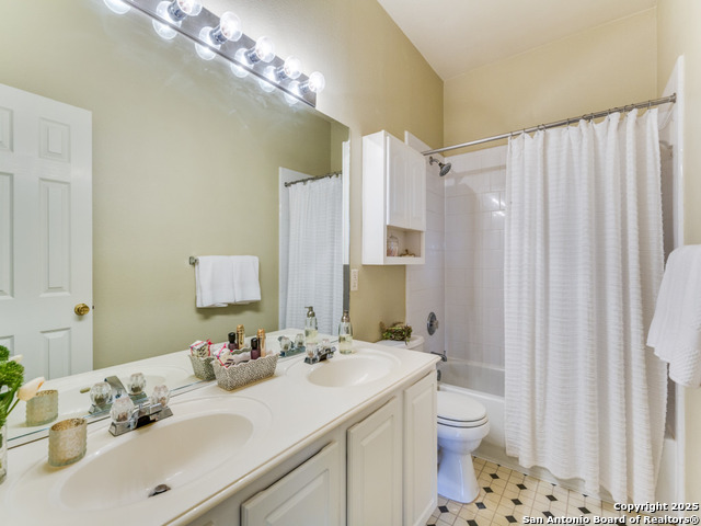 Listing photo id 19 for 12806 Vista Haven