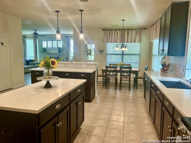 Listing photo id 7 for 12806 Vista Haven