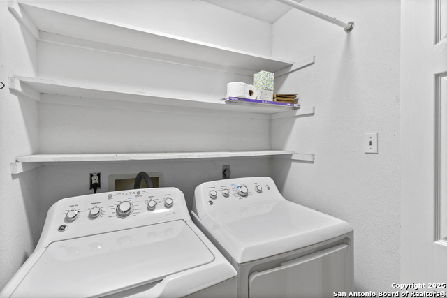 Image 17 of 32 For 609 Oak Park Dr  609