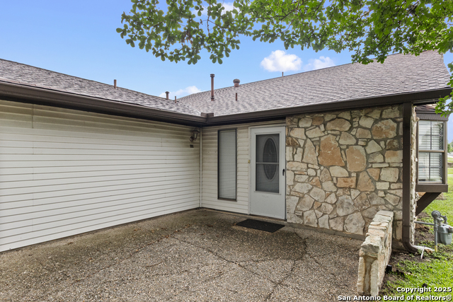 Image 4 of 32 For 609 Oak Park Dr  609