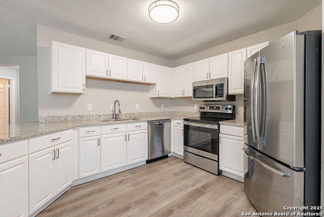 Image 2 of 37 For 7825 Sandpiper Park
