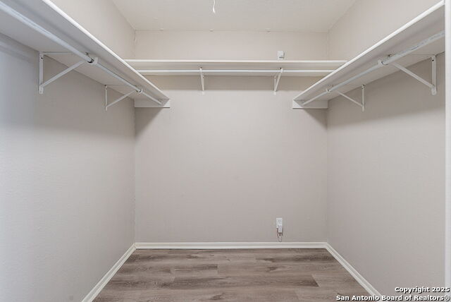 Image 22 of 37 For 7825 Sandpiper Park