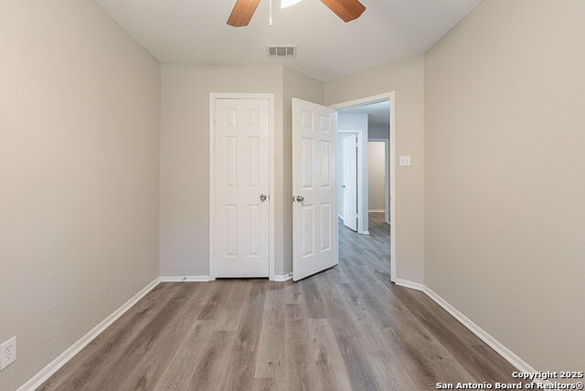 Image 26 of 37 For 7825 Sandpiper Park