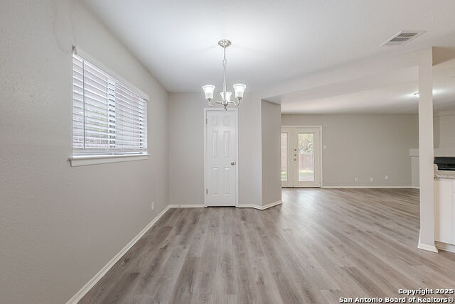 Image 9 of 37 For 7825 Sandpiper Park