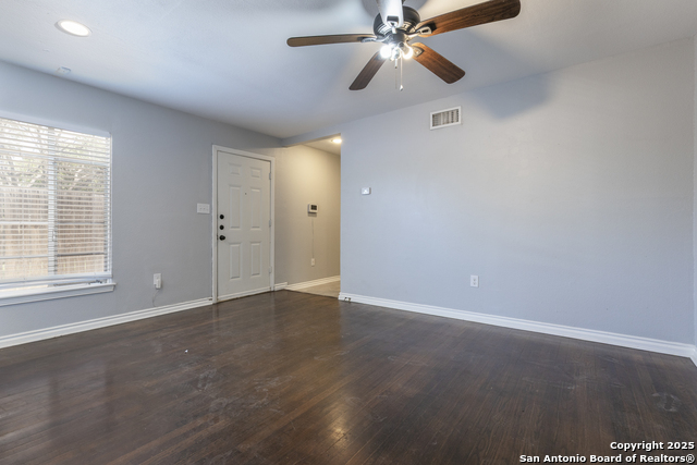 Image 19 of 33 For 311 Karen Ln