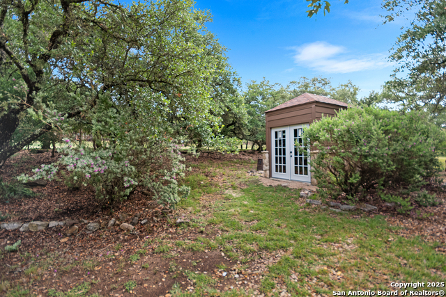 Image 14 of 47 For 106 Oak Meadow Ln
