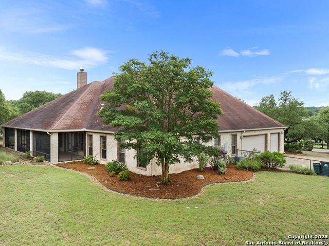 Image 3 of 47 For 106 Oak Meadow Ln