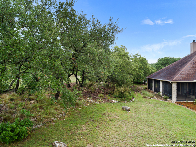 Image 8 of 47 For 106 Oak Meadow Ln