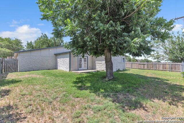 Image 18 of 19 For 426 Lindbergh E