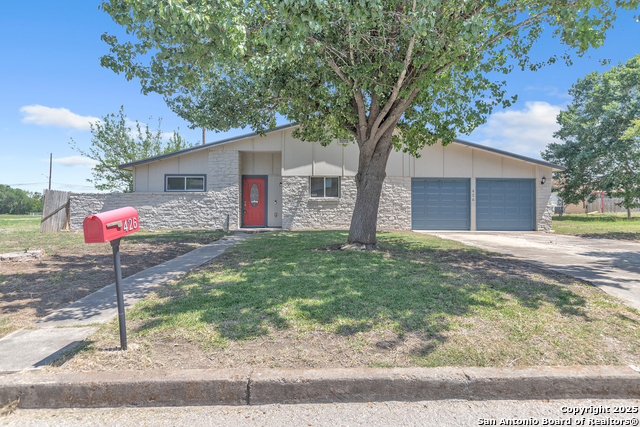 Image 2 of 19 For 426 Lindbergh E