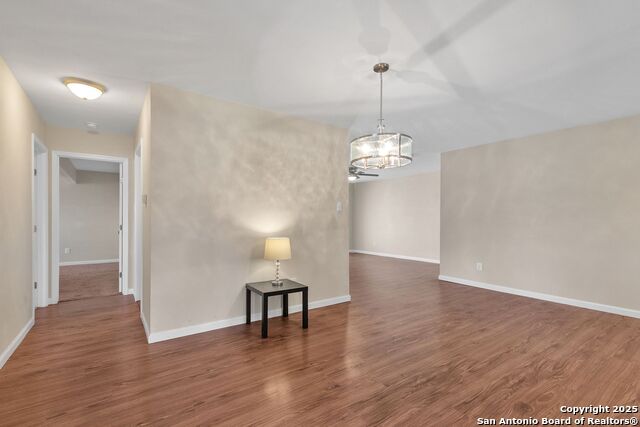 Image 8 of 19 For 426 Lindbergh E