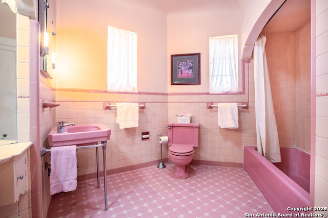 Listing photo id 22 for 2235 W Kings Hwy