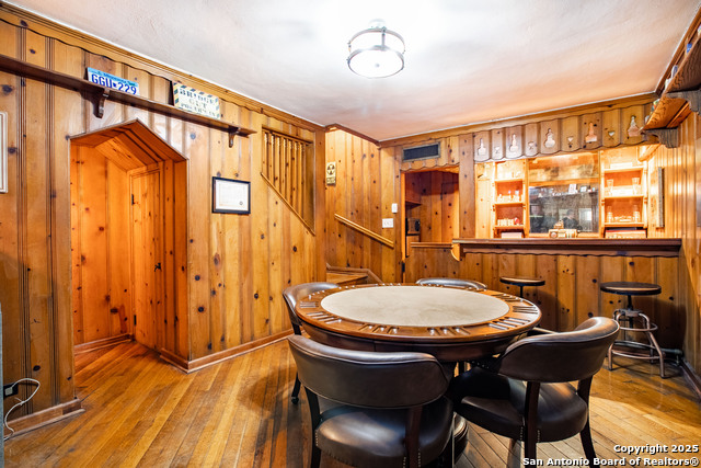 Listing photo id 31 for 2235 W Kings Hwy