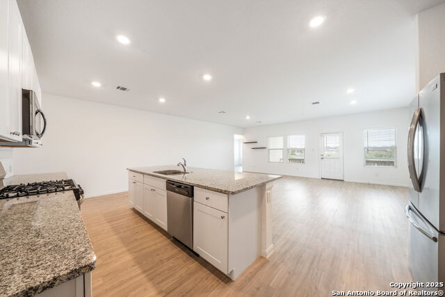 Image 14 of 41 For 6910 Pail Place