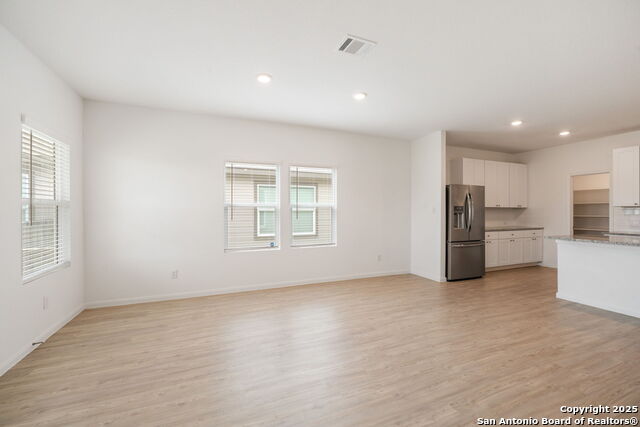 Image 17 of 41 For 6910 Pail Place