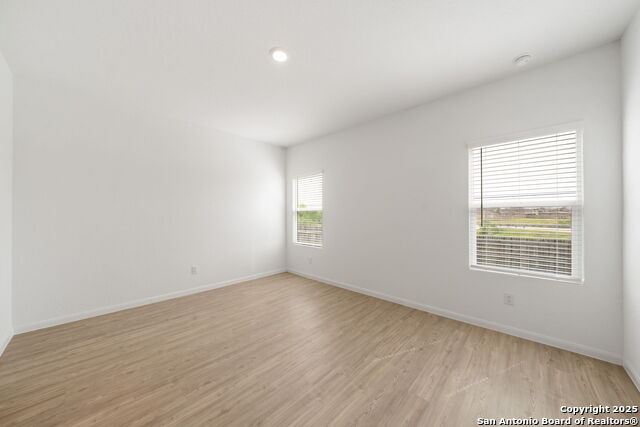 Image 18 of 41 For 6910 Pail Place