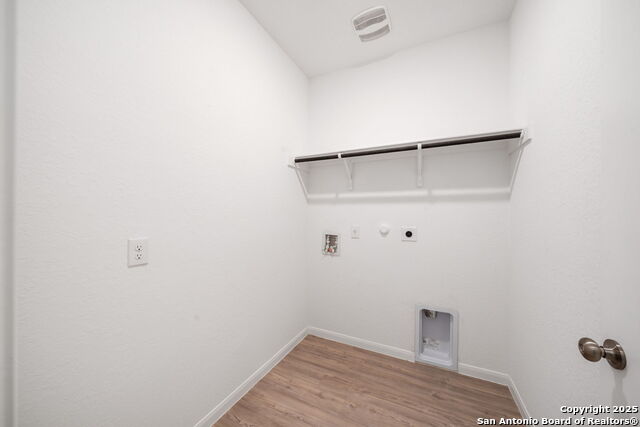 Image 28 of 41 For 6910 Pail Place