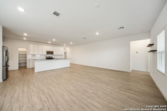 Image 8 of 41 For 6910 Pail Place