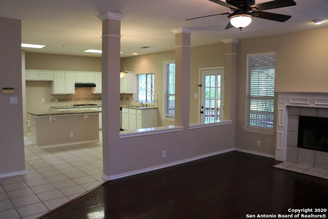 Image 15 of 41 For 18306 Beargrass Ct